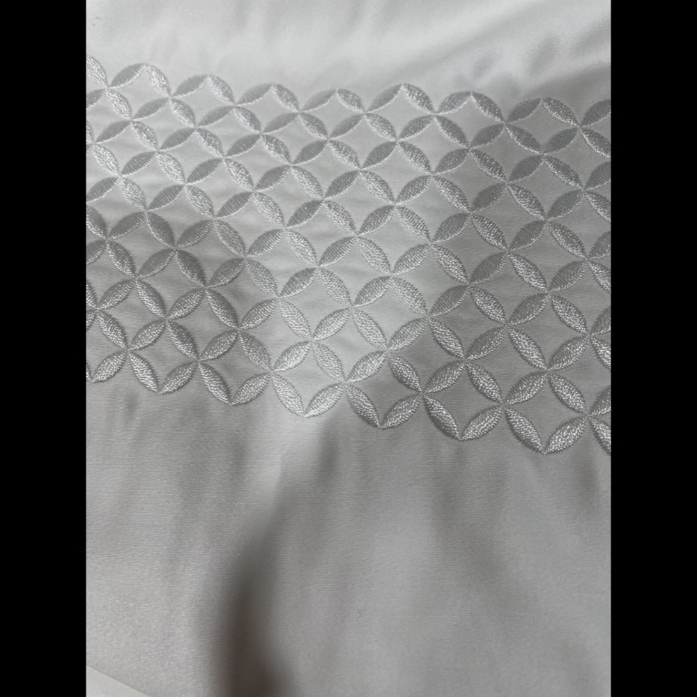 NIB [ KING ] Duvet Cover for Hudson Park Embroidered Geo - Picture 7 of 12